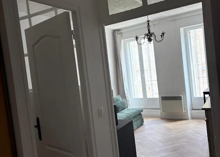 Agate - En Plein Coeur De La * Dijon