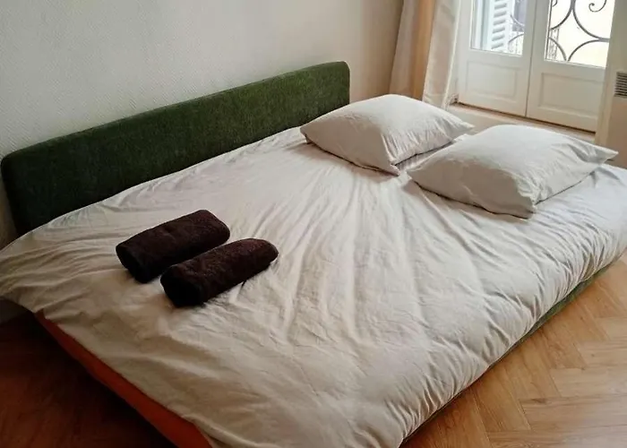 Agate - En Plein Coeur De La Dijon